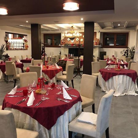 Отель Locanda Rossa Romans di Varmo Экстерьер фото
