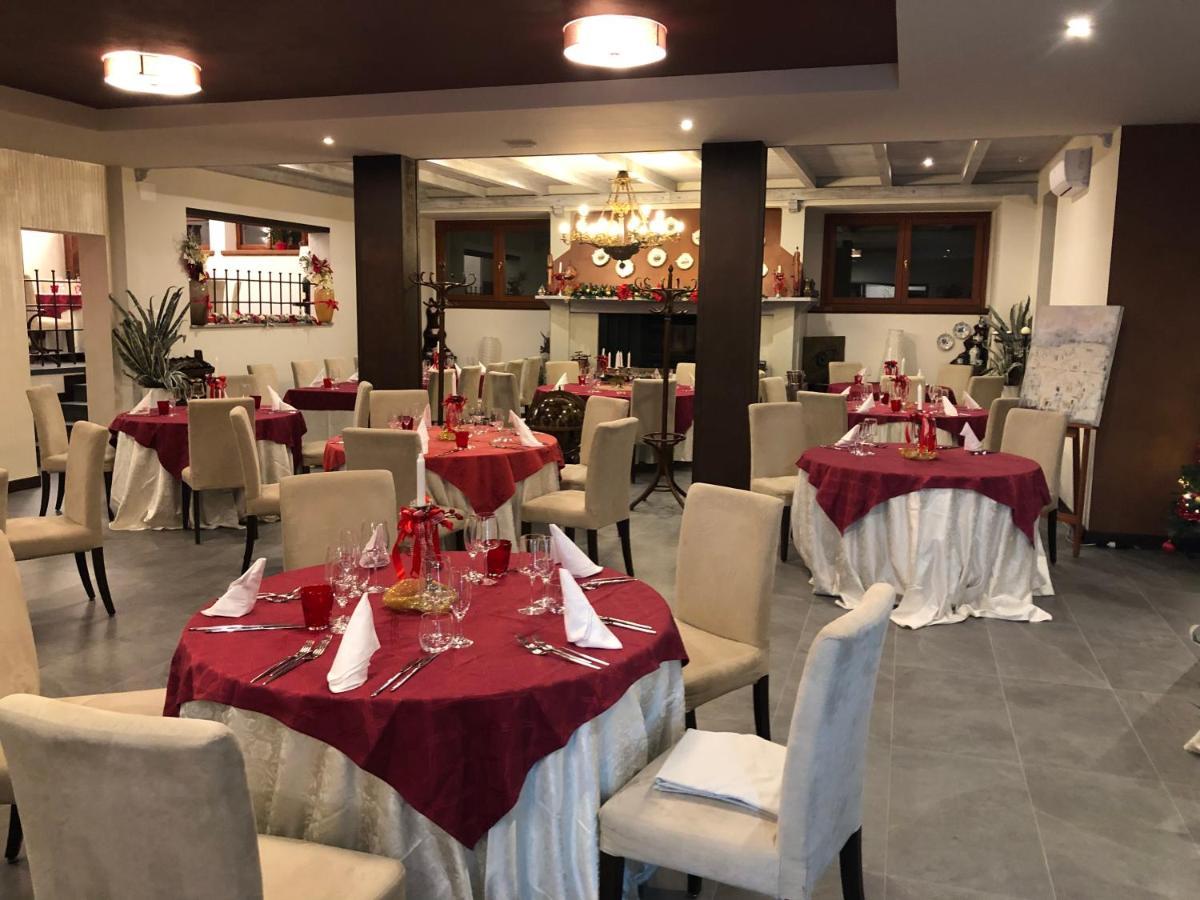 Отель Locanda Rossa Romans di Varmo Экстерьер фото