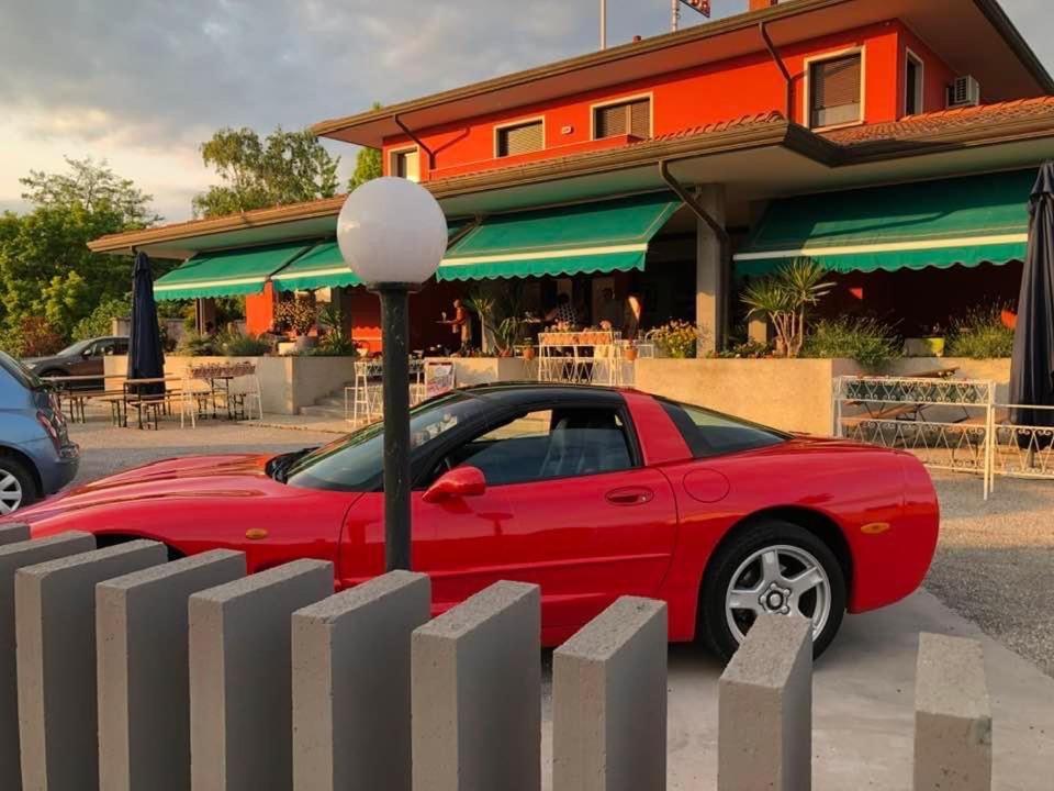 Отель Locanda Rossa Romans di Varmo Экстерьер фото