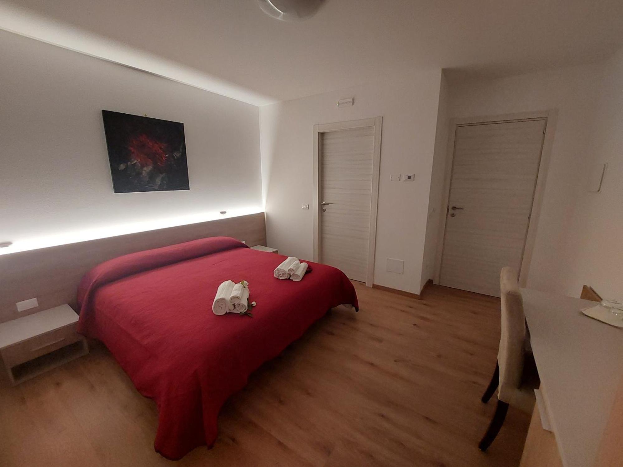 Отель Locanda Rossa Romans di Varmo Номер фото