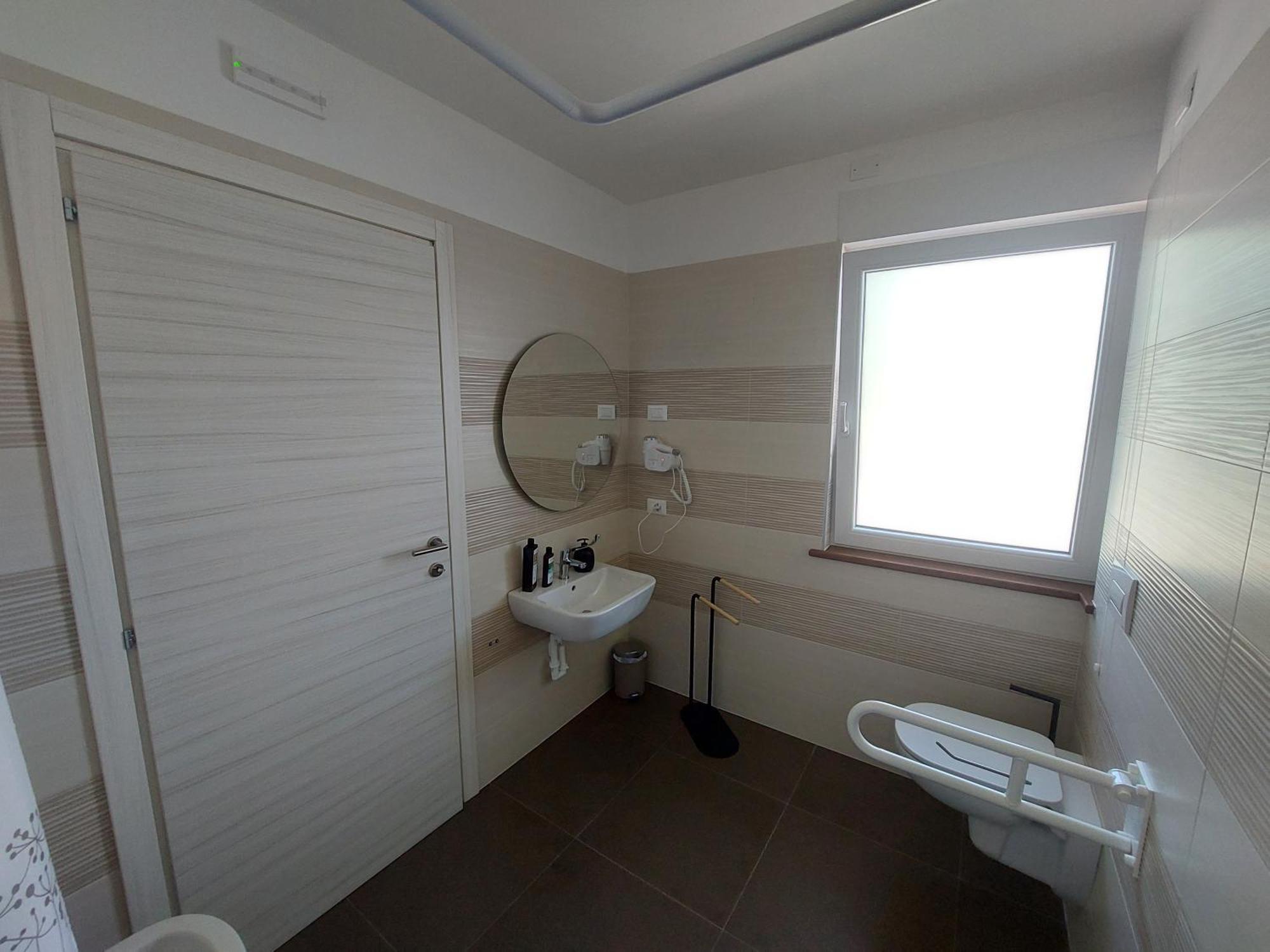 Отель Locanda Rossa Romans di Varmo Номер фото